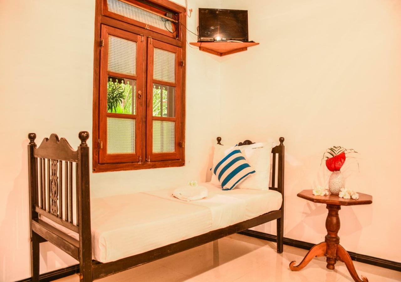 Araliya Gardens Hotel Hikkaduwa Exterior photo